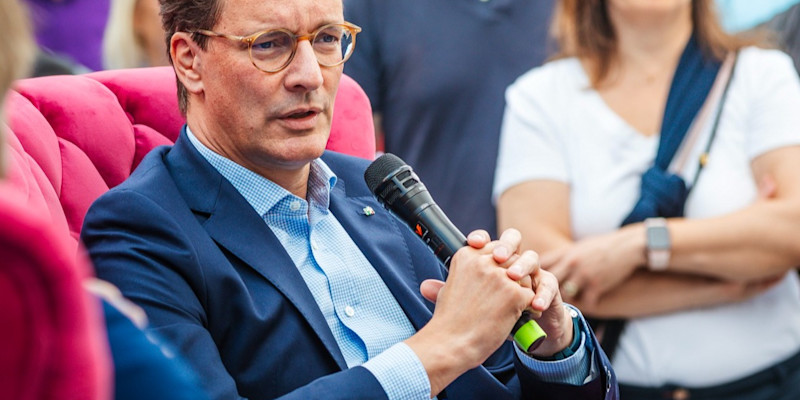 Wüst über Merz: "Friedrich hat auch viele gute neue Ideen" | The Pioneer Wüst über Merz: "Friedrich hat auch viele gute neue Ideen" | The Pioneer