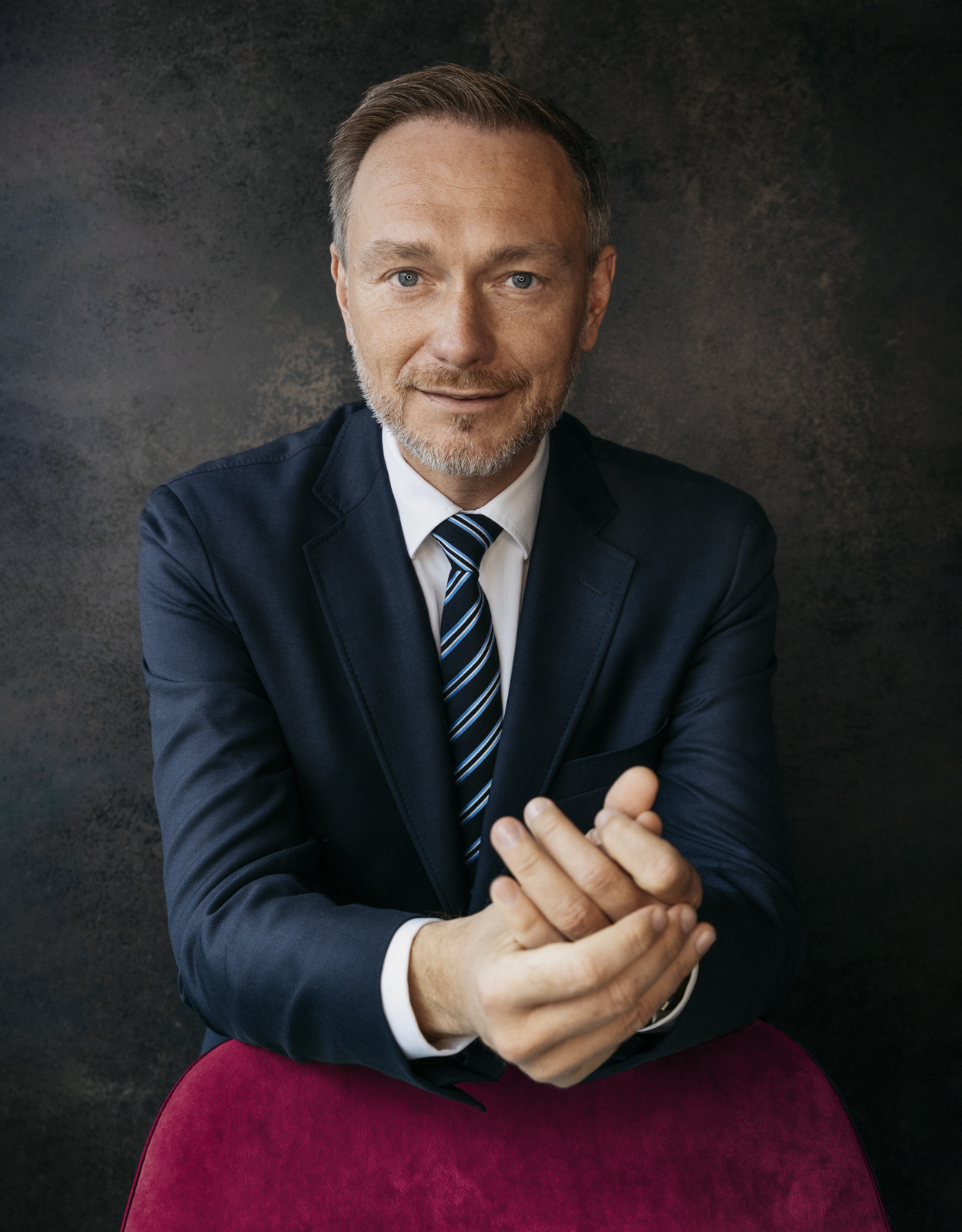 Steuererhhungen ausgeschlossen: Finanzminister Lindner im  Pioneer-Interview | The Pioneer